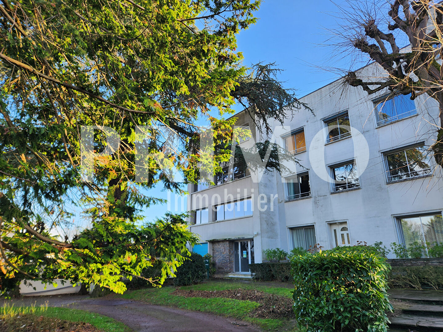 CHATENAY-MALABRY Coule verte - 4 PIECES 74 m